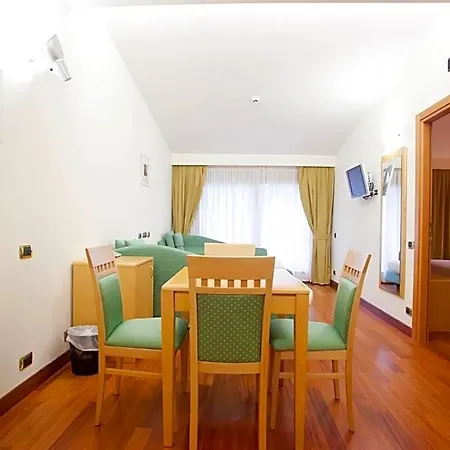 Roseo Euroterme מלון 4*